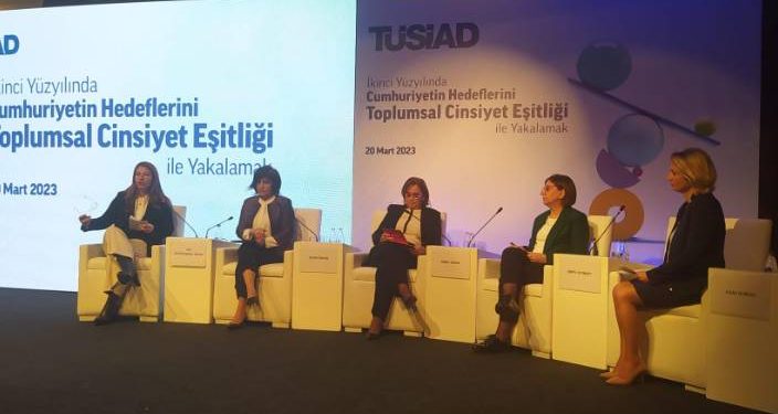 Patronlardan ‘Toplumsal Cinsiyet Eşitliği’ konferansı