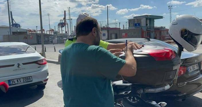 Böyle taksici görülmedi… Aynı yerde iki kez ceza yedi