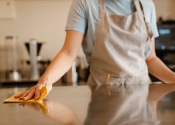 Canan Karatay hemen kurtulun diyor!