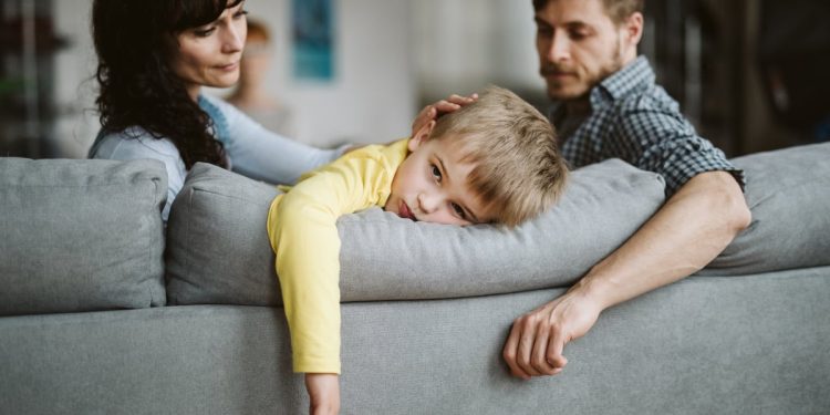 Bunları söylüyorsanız, çocuğunuza duygusal manipülasyon uyguluyorsunuz…