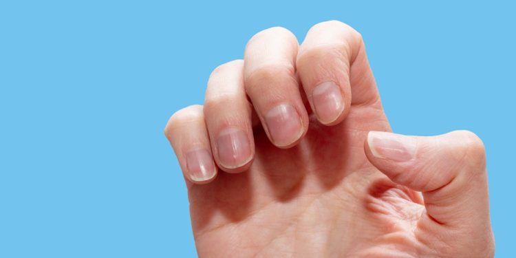 Tırnak yeme alışkanlığınıza son verebilirsiniz!